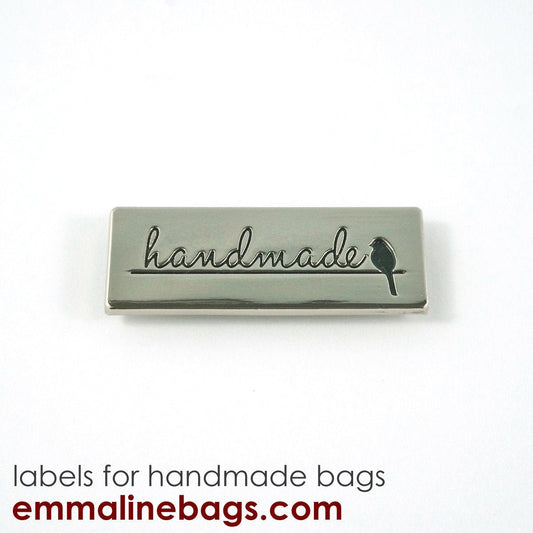 Label Métallique "Handmade"  avec oiseau - Nickel - Licence To Quilt